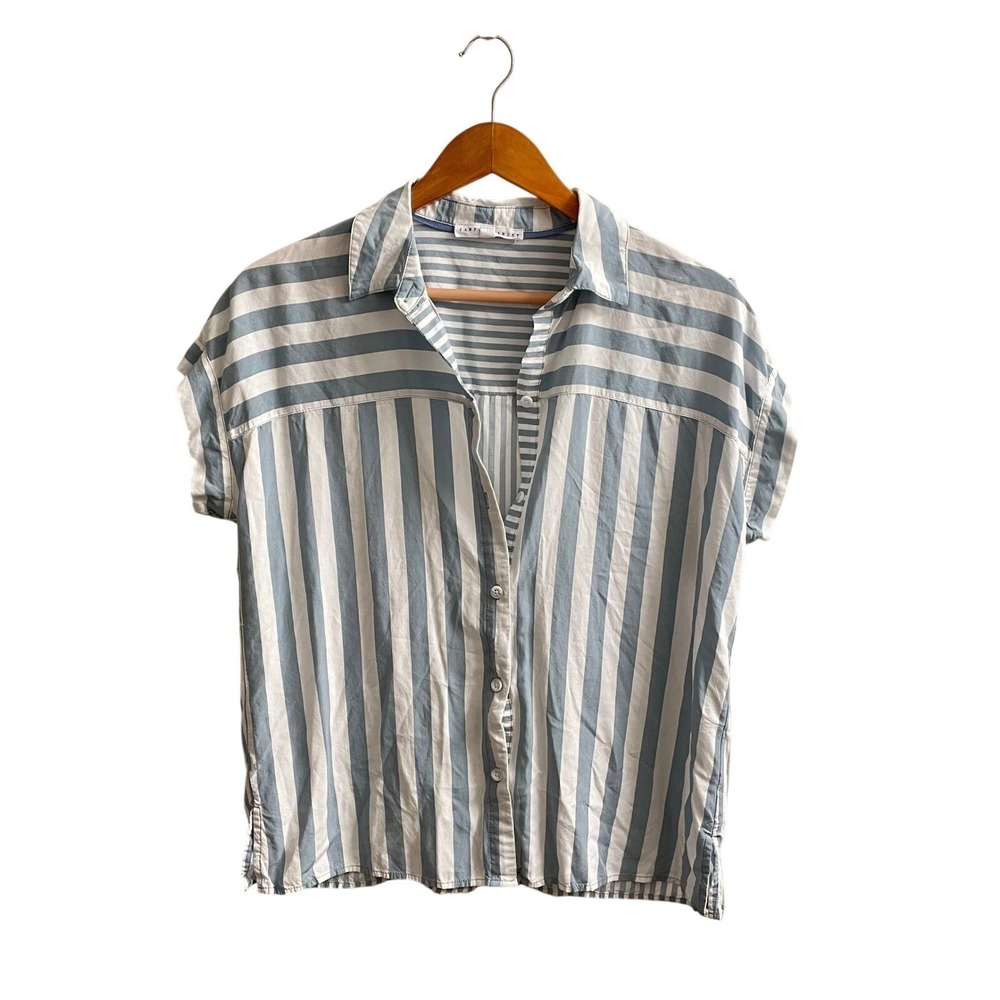 Coastal Minimalist Clean Girl Quiet Luxury Button Up Stripe Blue Relaxed Fit